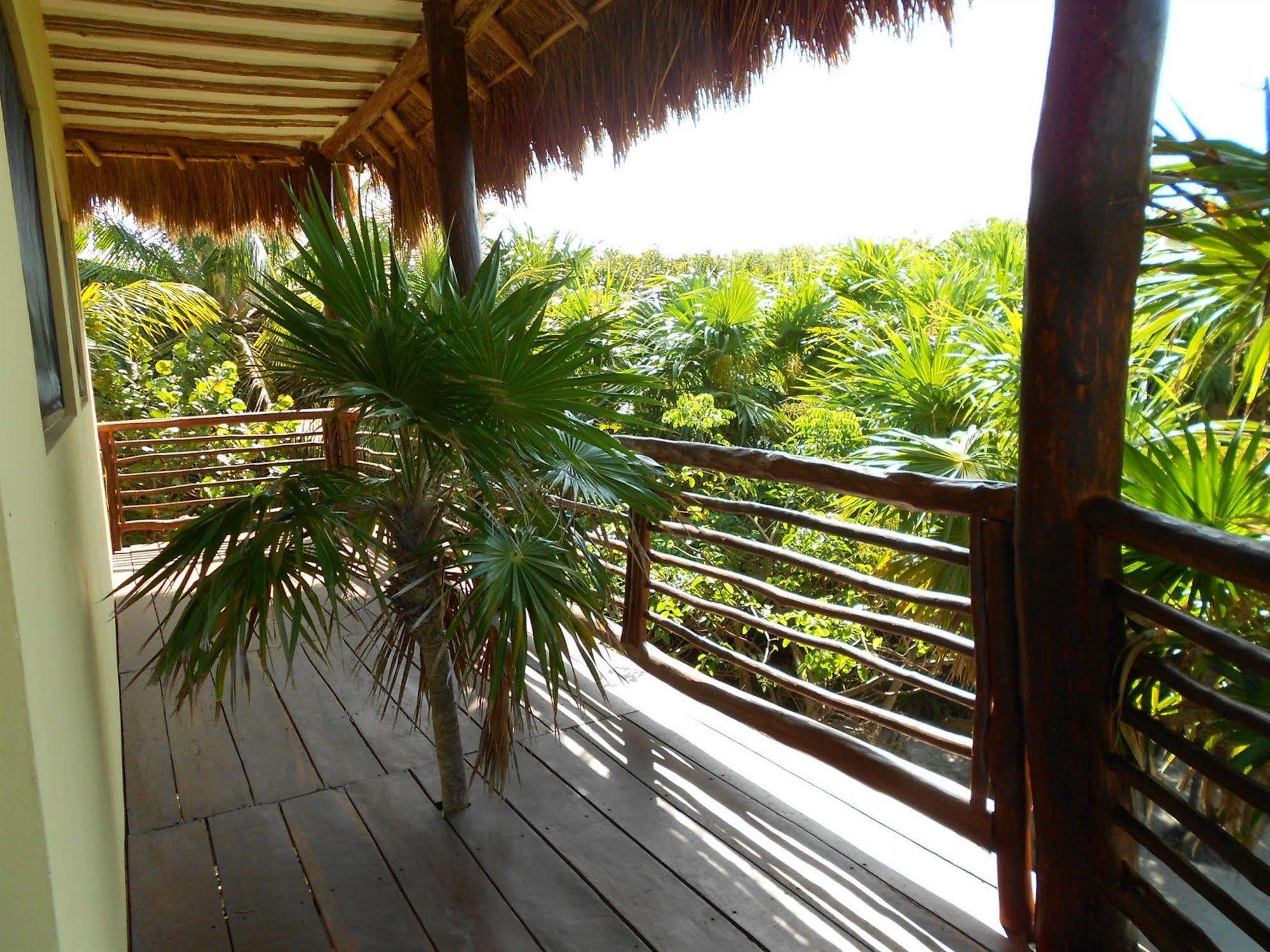 Sol Caribe Hotel Punta Allen Exterior photo